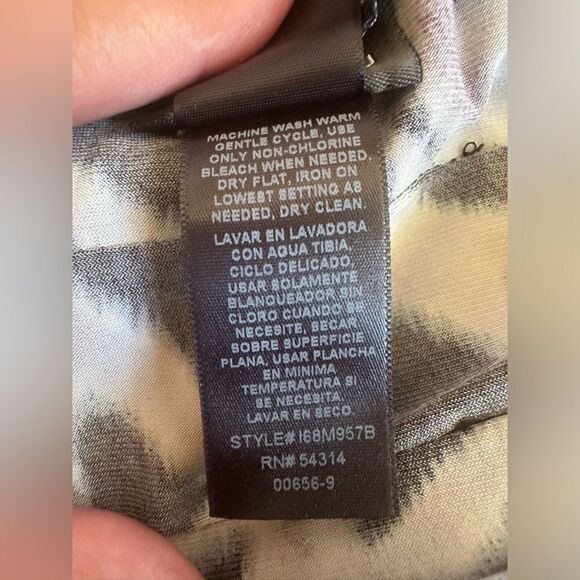 Bisou Bisou Women’s V-Neck Sleeveless Black /Purple Dress - Picture 8 of 8